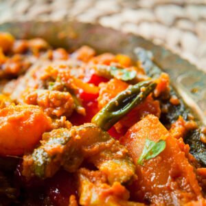 Read more about the article Quick Ginger Powder Vegetable Stir Fry (Indian Sabzi Recipe)